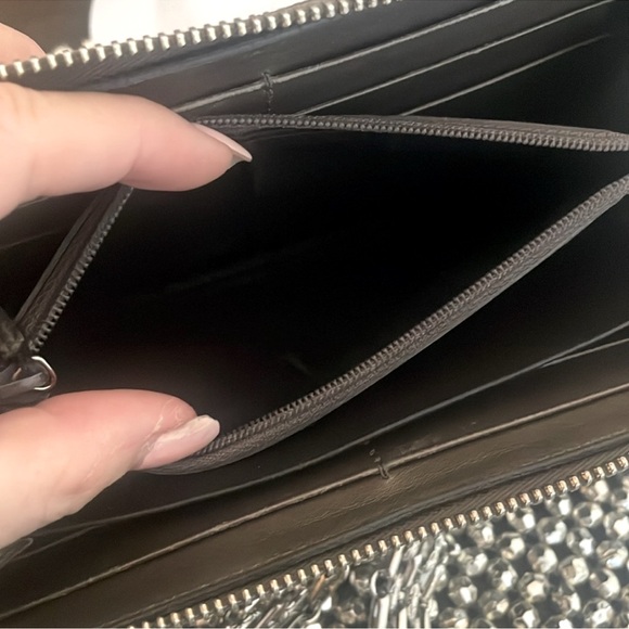 AUTHENTIC GUCCI Zip around wallet - Picture 4 of 9